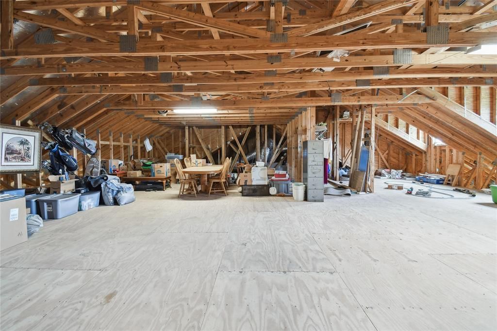 HUGE unfinished upstairs space - can add 1400+ sqft to the house!