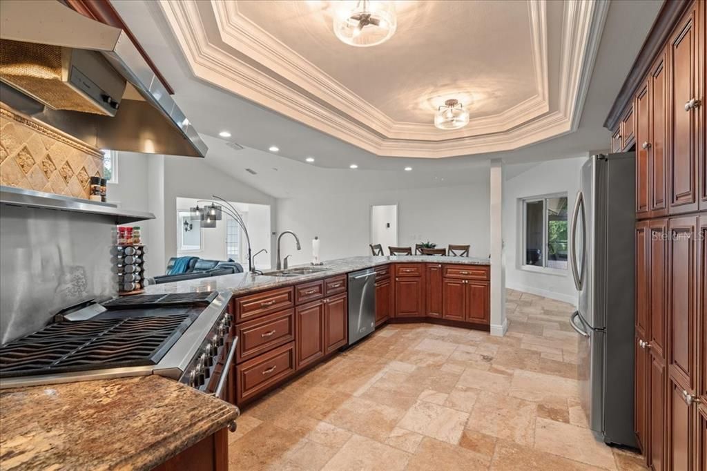 Recently Sold: $1,599,999 (5 beds, 4 baths, 5263 Square Feet)