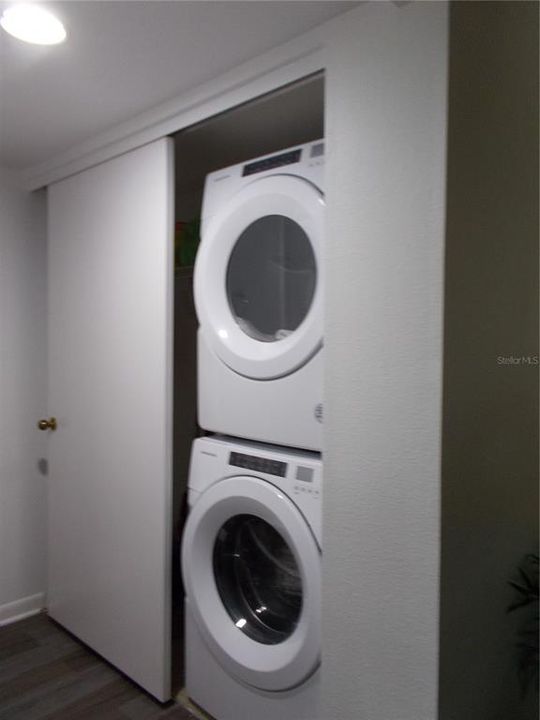 Amana Washer/Dryer