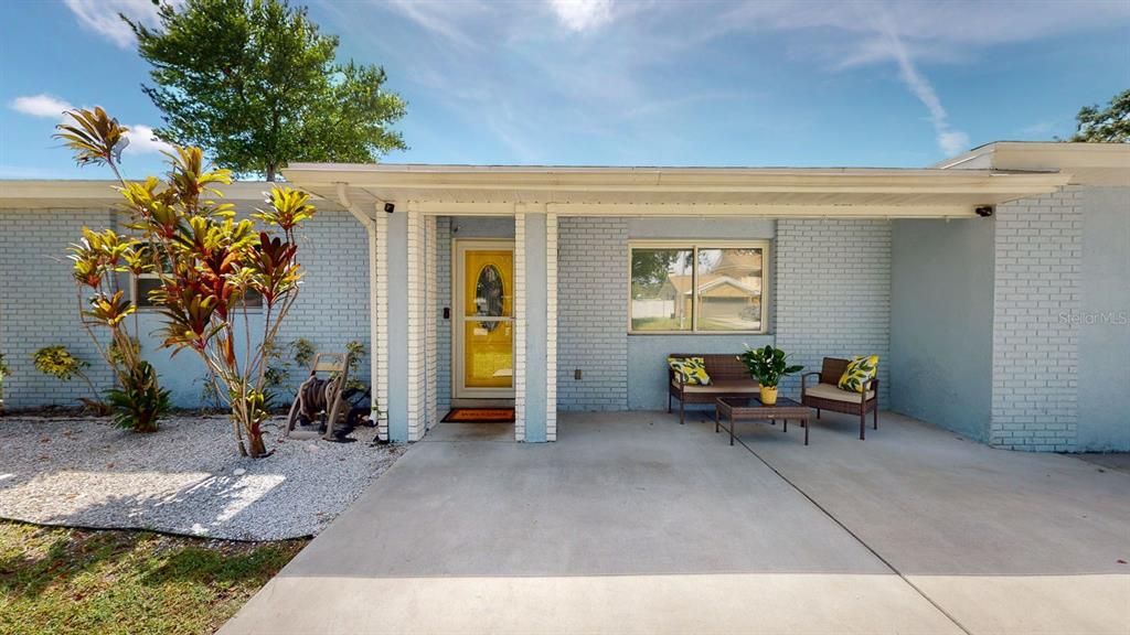 Recently Sold: $495,000 (4 beds, 2 baths, 1919 Square Feet)