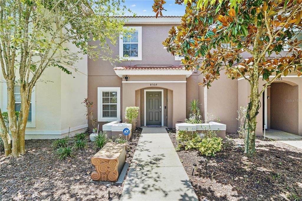 最近售出: $343,900 (4 贝兹, 3 浴室, 1340 平方英尺)