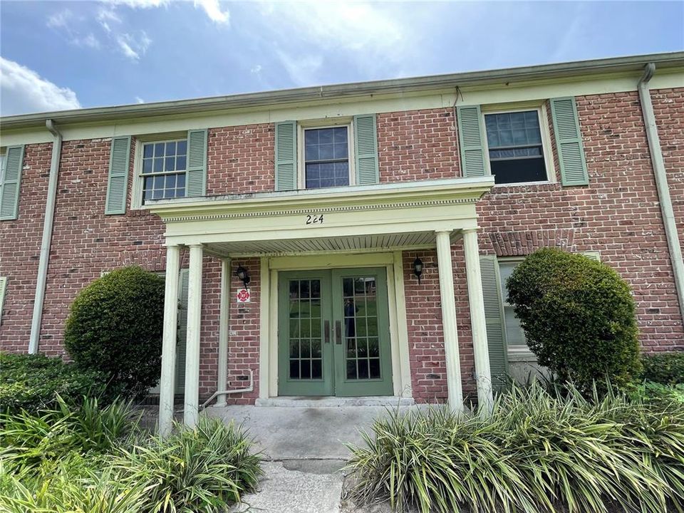 Vendido Recientemente: $149,000 (2 camas, 1 baños, 837 Pies cuadrados)