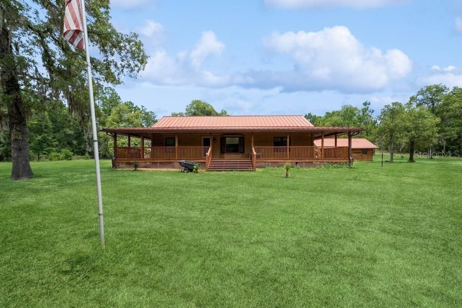 Vendido Recientemente: $359,000 (3 camas, 2 baños, 1724 Pies cuadrados)