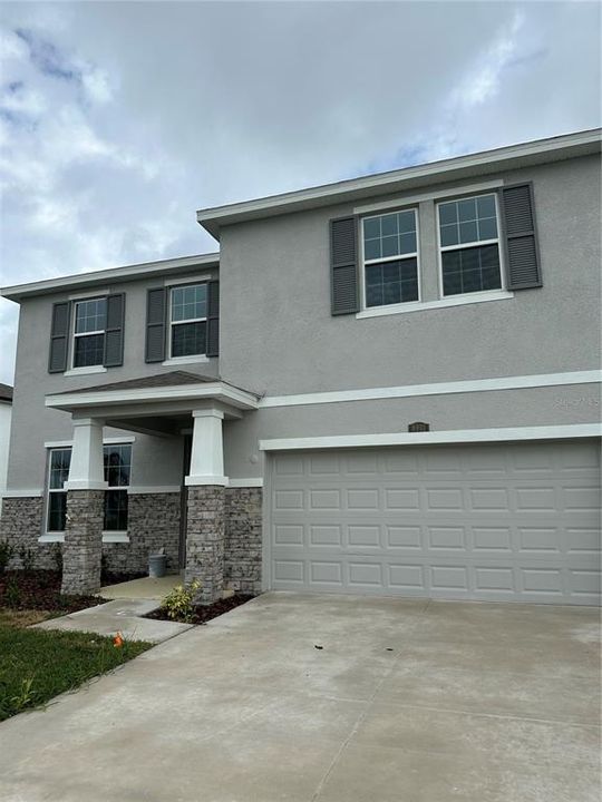 最近售出: $553,355 (5 贝兹, 3 浴室, 3313 平方英尺)