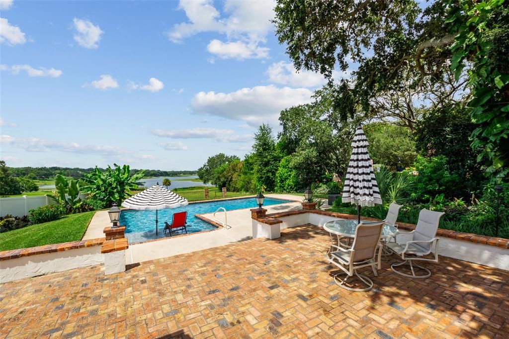 Recently Sold: $749,900 (4 beds, 3 baths, 3471 Square Feet)