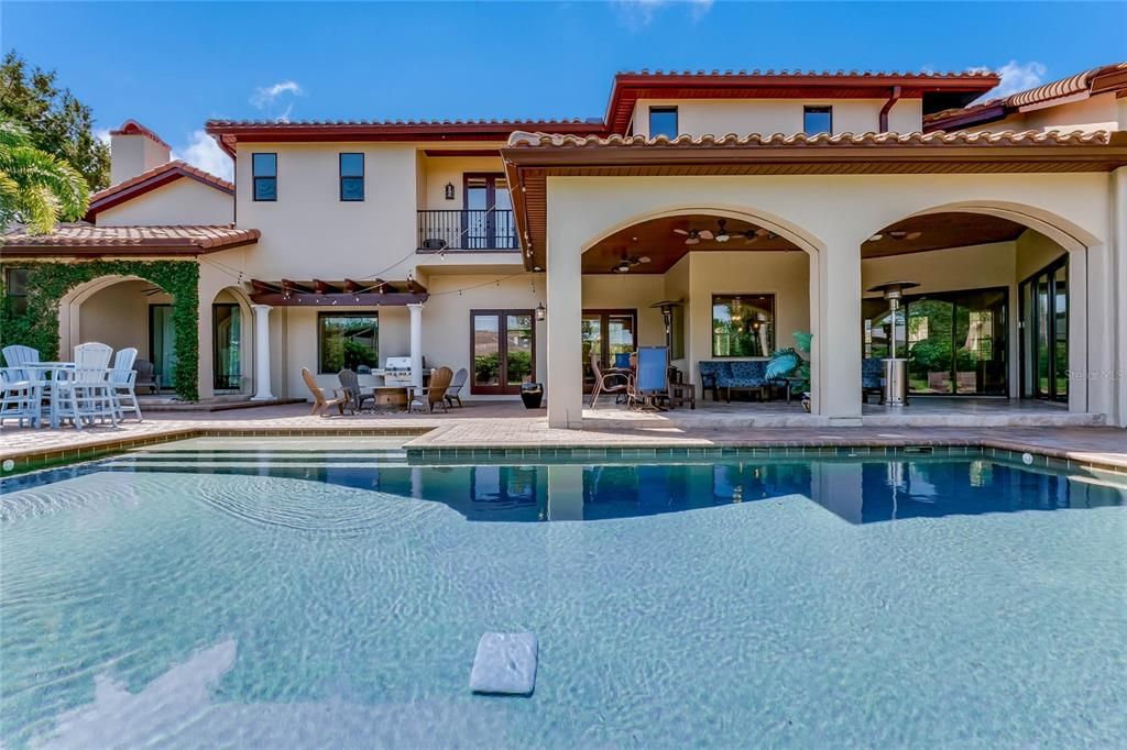 Recently Sold: $1,637,000 (4 beds, 4 baths, 5475 Square Feet)