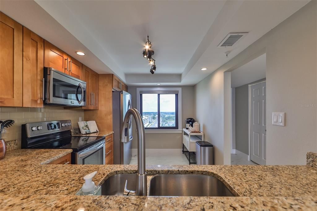 Recently Sold: $1,349,900 (2 beds, 2 baths, 1225 Square Feet)