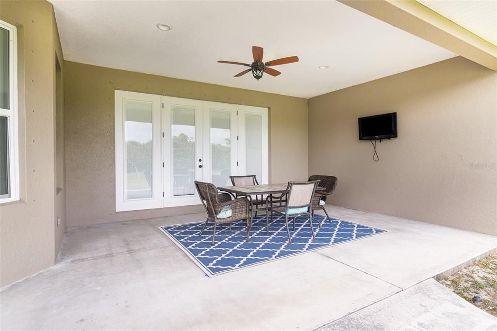 Recently Sold: $750,000 (4 beds, 2 baths, 2601 Square Feet)