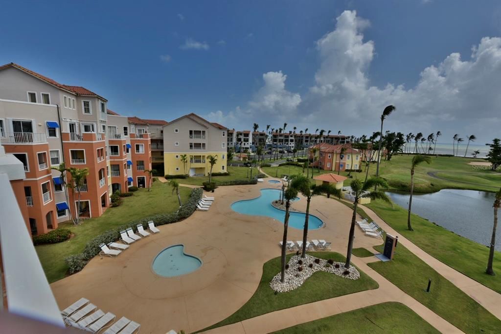 Recently Sold: $395,000 (2 beds, 2 baths, 1325.08 Square Feet)