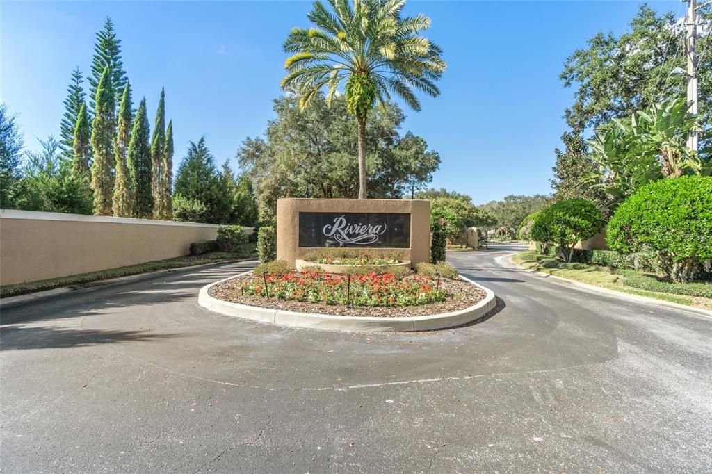 Recently Sold: $790,000 (4 beds, 3 baths, 2700 Square Feet)
