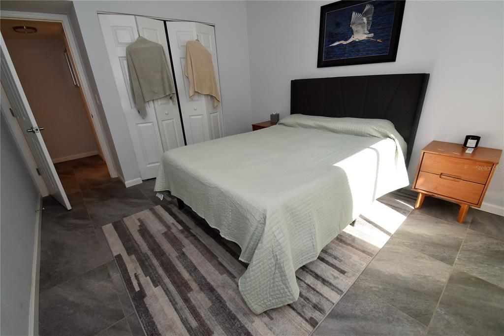 出租: $2,400 (2 贝兹, 2 浴室, 1211 平方英尺)