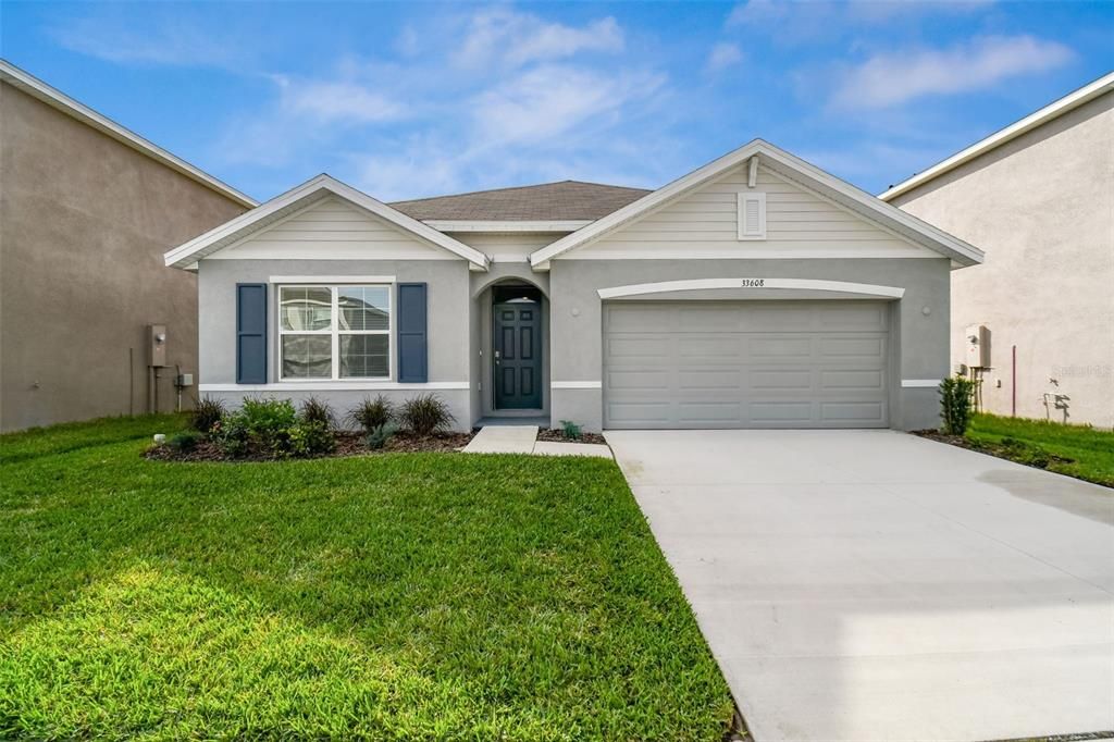 Recently Rented: $2,350 (4 beds, 2 baths, 1828 Square Feet)