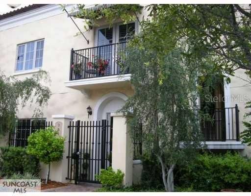 Recently Rented: $5,500 (2 beds, 2 baths, 1421 Square Feet)