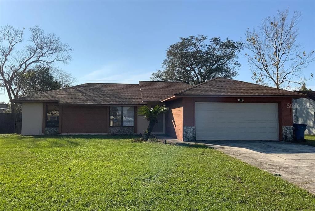 Recently Sold: $275,000 (3 beds, 2 baths, 1304 Square Feet)