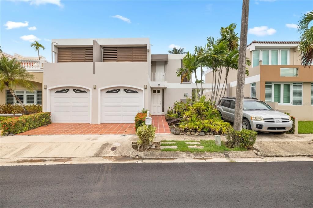 Recently Sold: $330,000 (4 beds, 3 baths, 2548 Square Feet)