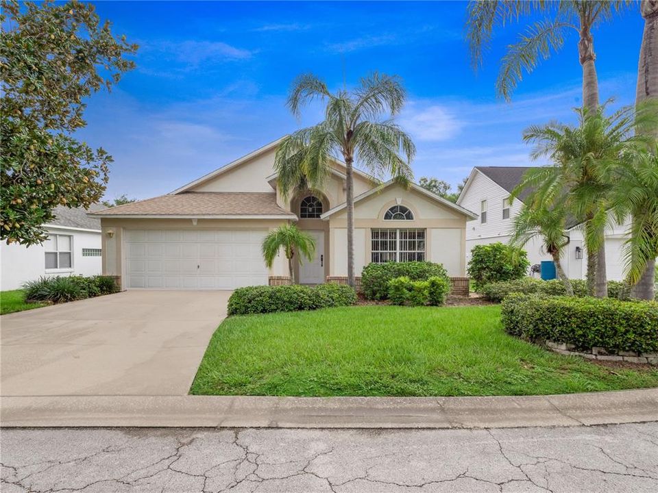 Recently Sold: $385,000 (3 beds, 2 baths, 1630 Square Feet)