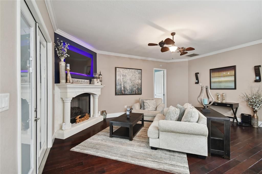 Family/Living room with great view of the Pool.