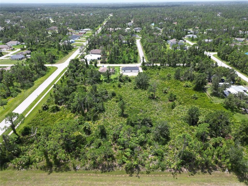 For Sale: $995,000 (3.22 acres)