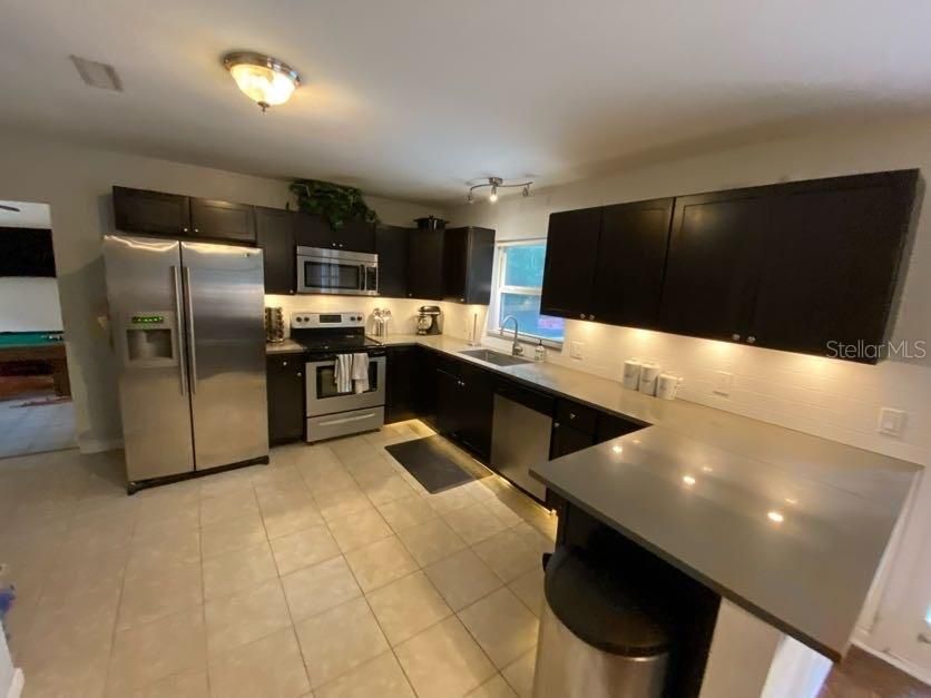 For Sale: $379,000 (3 beds, 2 baths, 1816 Square Feet)