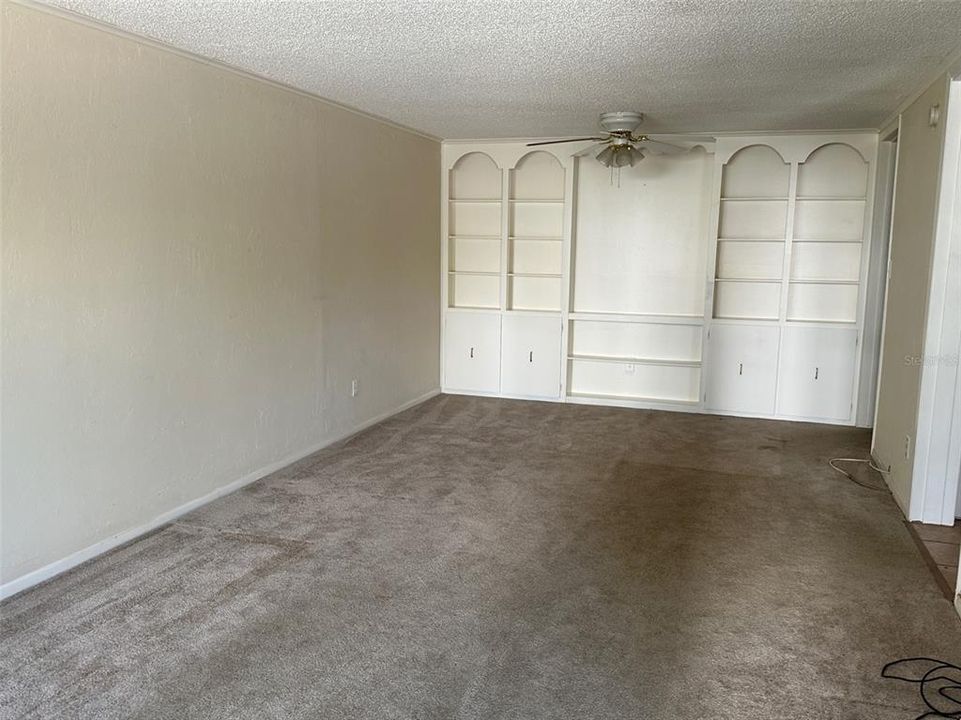 Recently Sold: $80,000 (1 beds, 1 baths, 548 Square Feet)