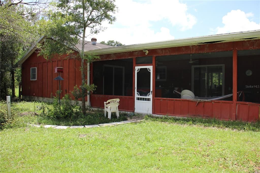 Recently Sold: $200,000 (3 beds, 2 baths, 2081 Square Feet)