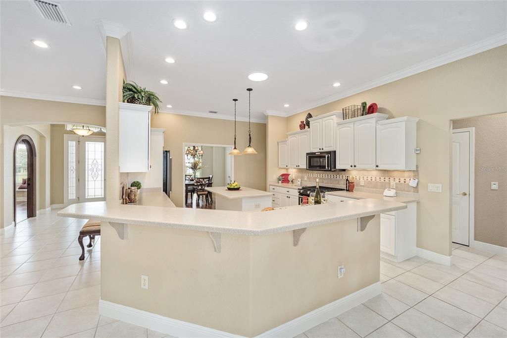 Recently Sold: $1,400,000 (3 beds, 2 baths, 3191 Square Feet)