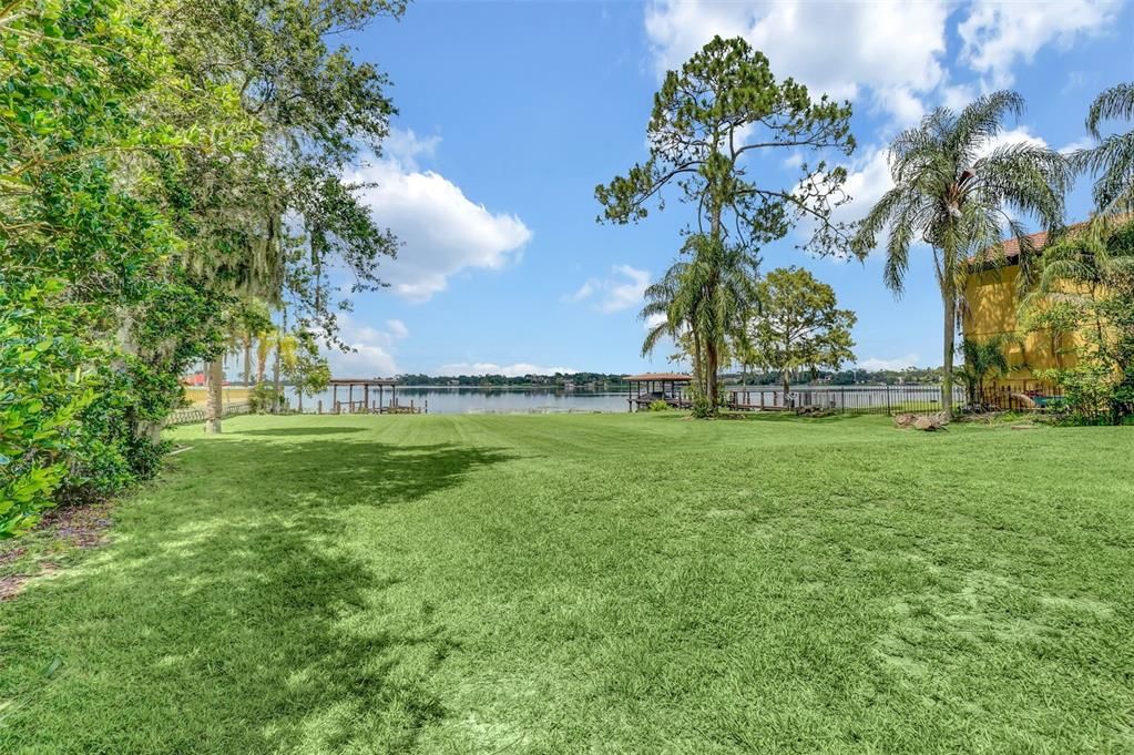 Recently Sold: $2,200,000 (4 beds, 4 baths, 4733 Square Feet)