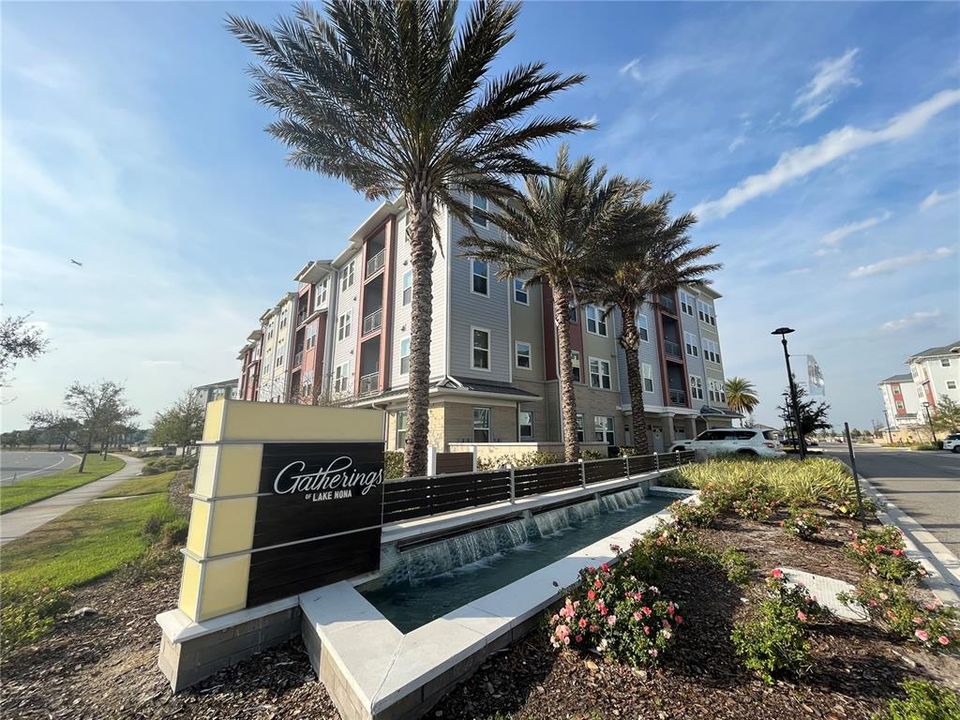 Recently Sold: $384,000 (2 beds, 2 baths, 1486 Square Feet)