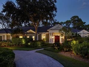 Recently Sold: $2,700,000 (5 beds, 5 baths, 5758 Square Feet)
