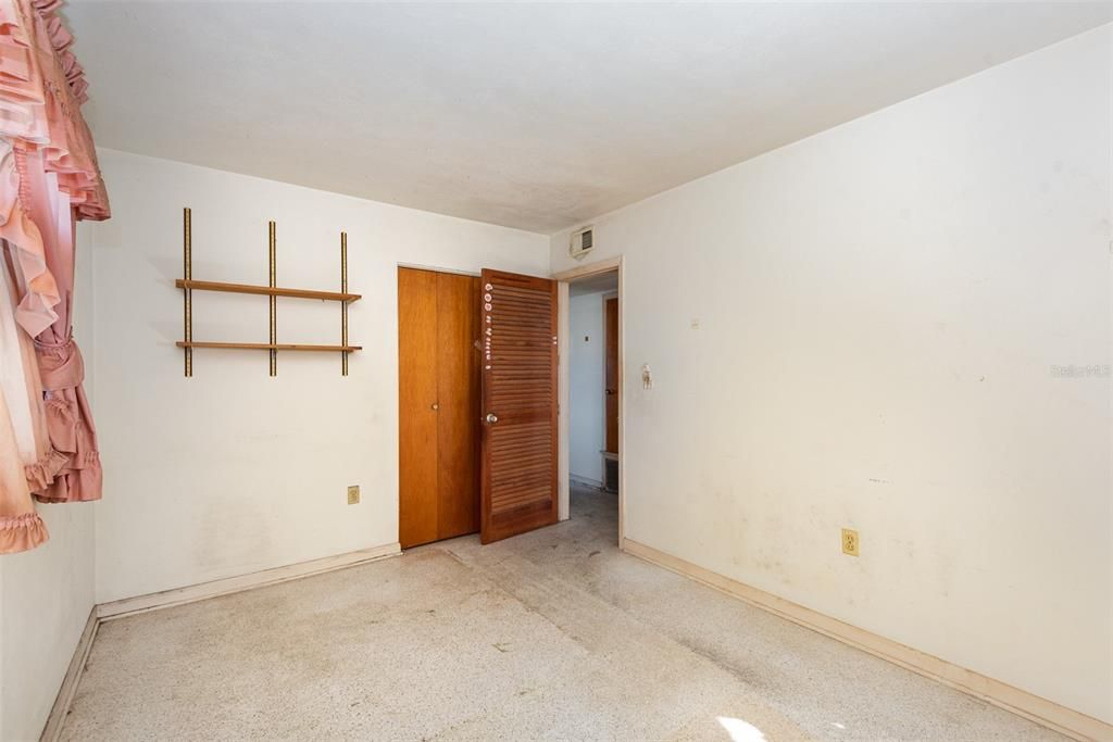 Vendido Recientemente: $199,900 (3 camas, 2 baños, 1588 Pies cuadrados)