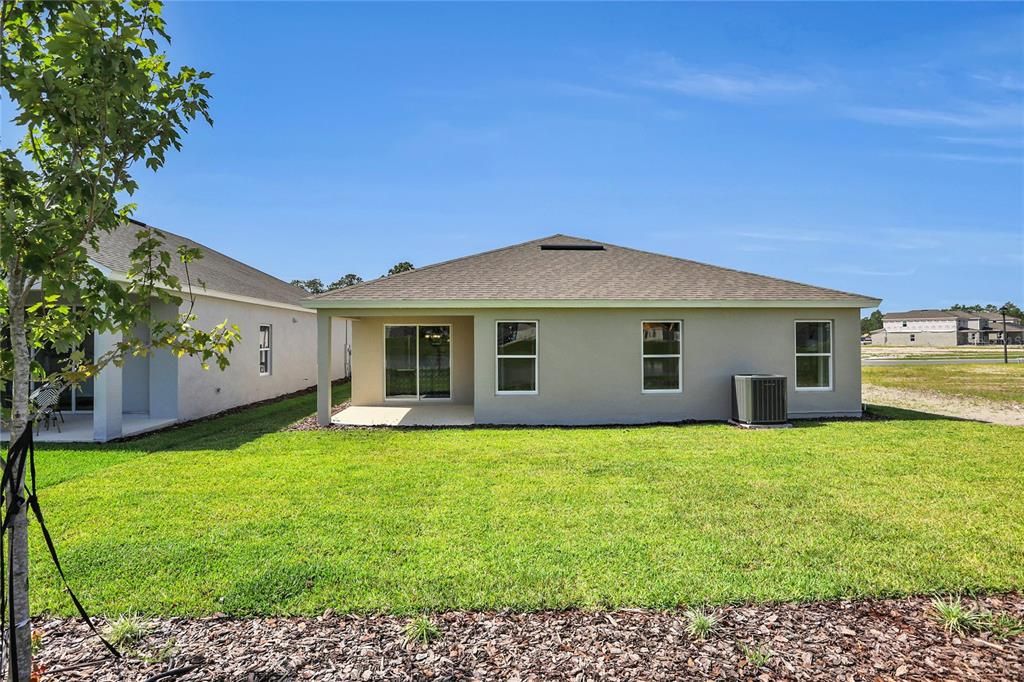 Active With Contract: $309,990 (4 beds, 2 baths, 1598 Square Feet)