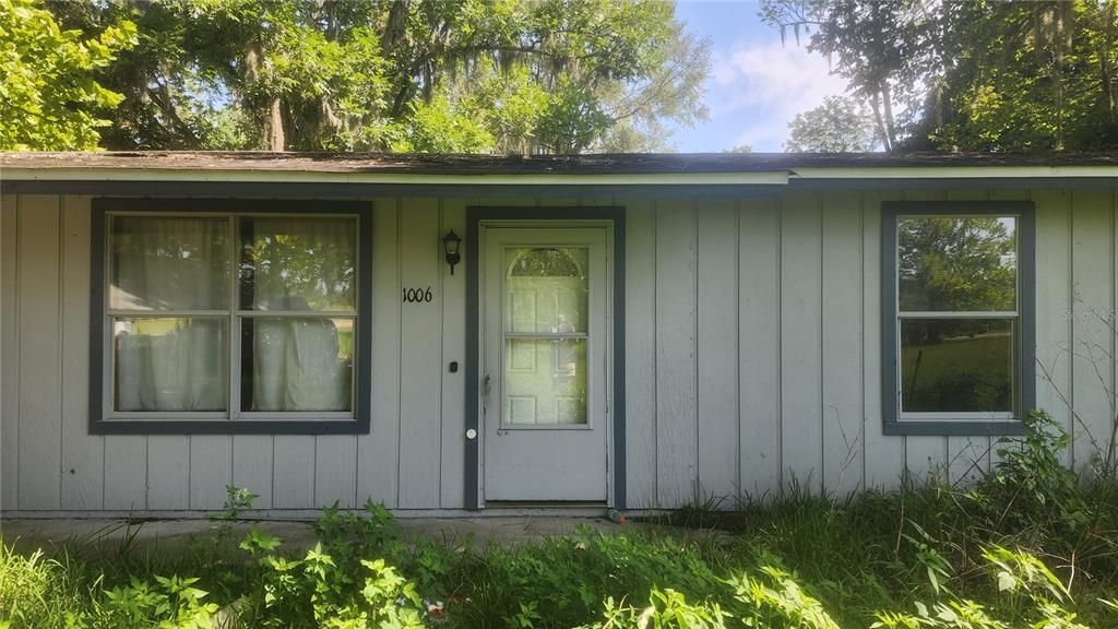 Recently Sold: $225,000 (3 beds, 2 baths, 1066 Square Feet)