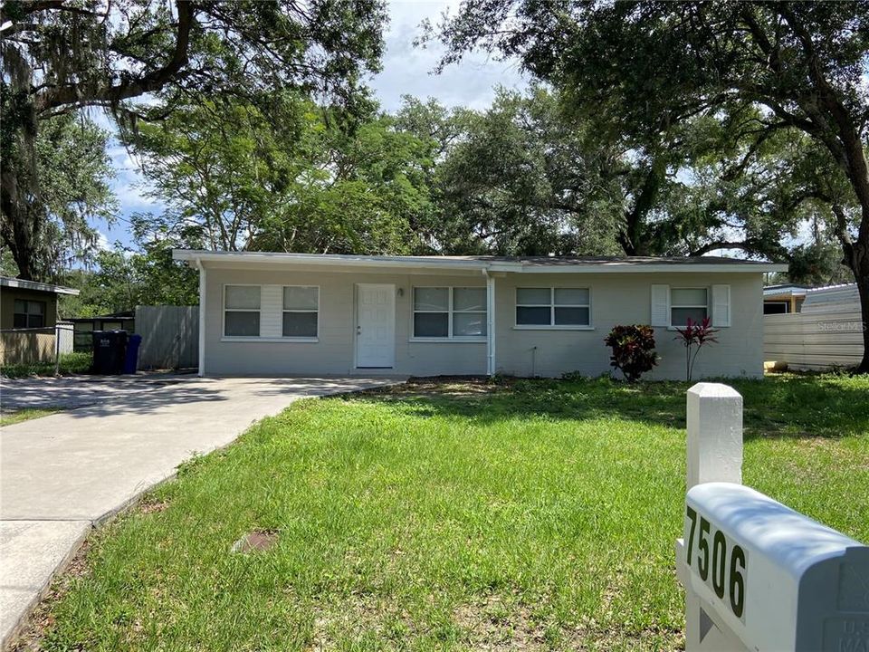 Recently Rented: $2,250 (3 beds, 2 baths, 1010 Square Feet)