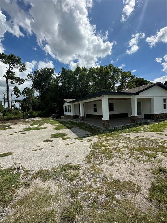 For Sale: $950,000 (4 beds, 2 baths, 2045 Square Feet)