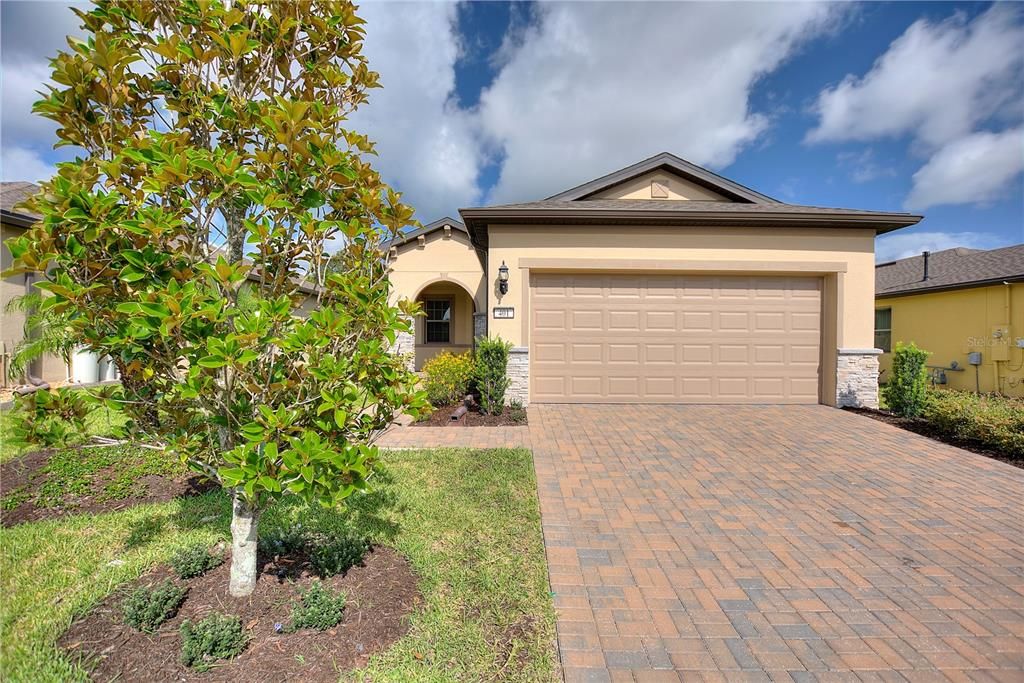 Recently Sold: $359,900 (2 beds, 2 baths, 1468 Square Feet)