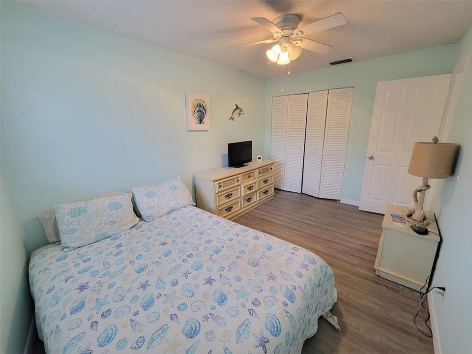 Recently Rented: $2,950 (2 beds, 1 baths, 900 Square Feet)