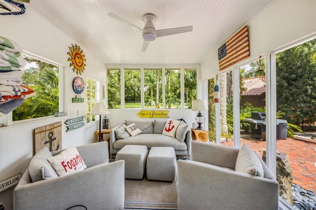 Active With Contract: $3,595,500 (3 beds, 3 baths, 3010 Square Feet)