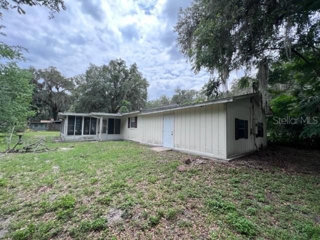 Recently Sold: $152,000 (3 beds, 2 baths, 1100 Square Feet)