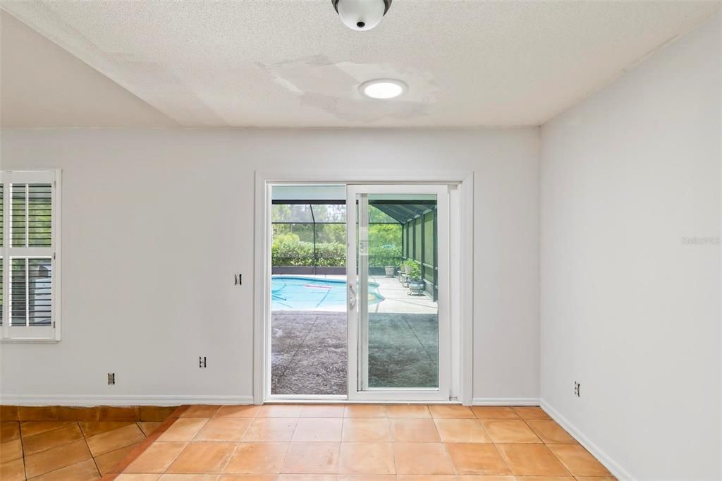 Recently Sold: $549,000 (2 beds, 2 baths, 1605 Square Feet)