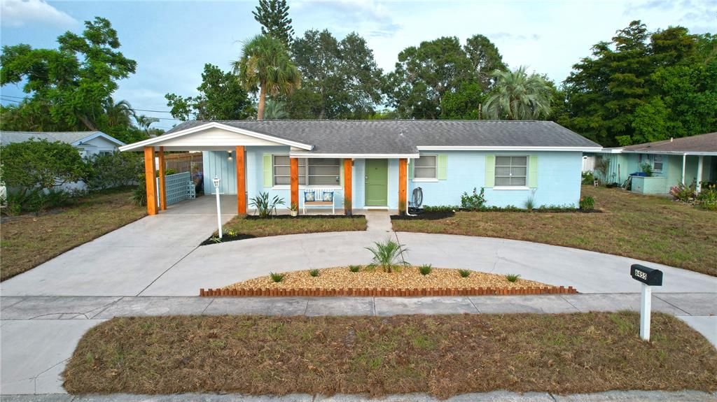 Recently Sold: $410,000 (2 beds, 2 baths, 1613 Square Feet)