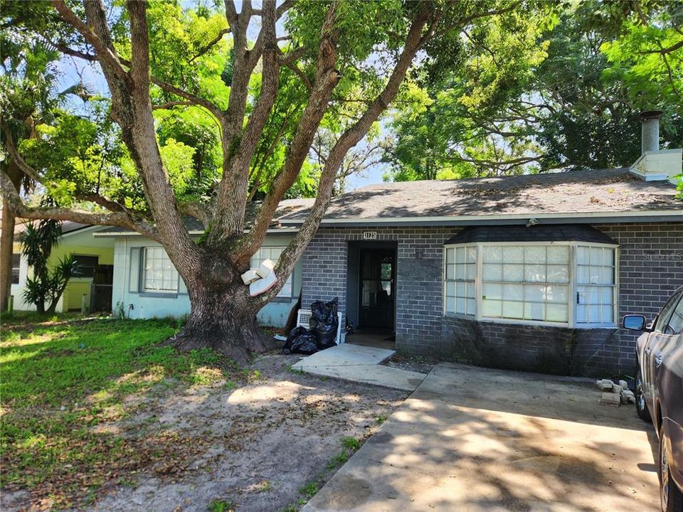 Недавно продано: $275,000 (3 спален, 1 ванн, 1270 Квадратных фут)