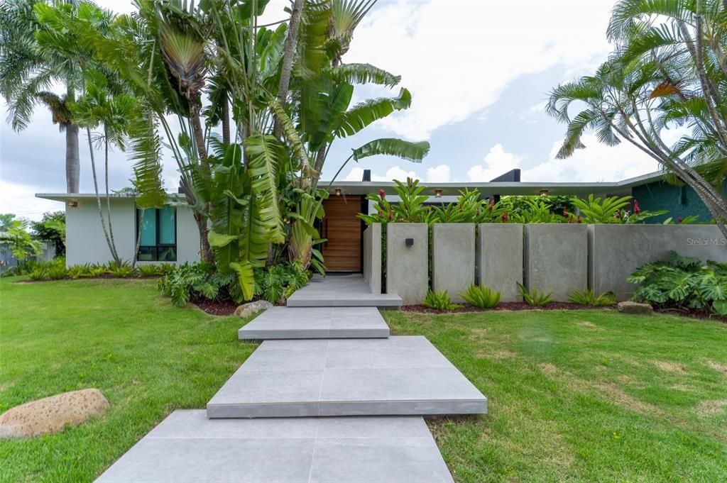 Recently Sold: $1,350,000 (3 beds, 3 baths, 2562 Square Feet)