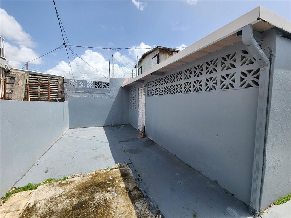 Vendido Recientemente: $98,000 (3 camas, 1 baños, 850 Pies cuadrados)