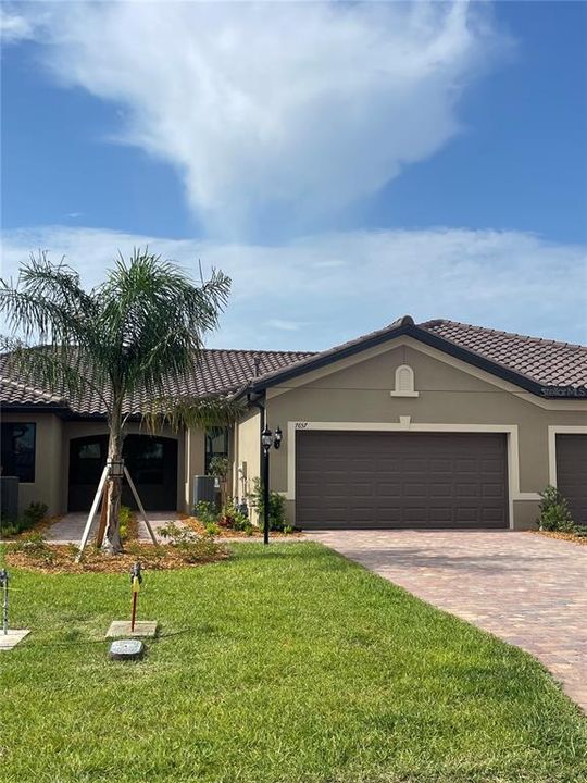 Recently Sold: $423,950 (2 beds, 2 baths, 1448 Square Feet)