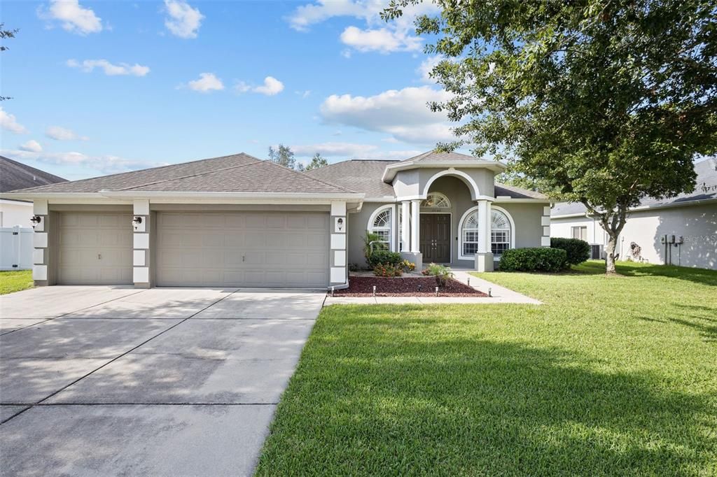 Recently Sold: $485,000 (4 beds, 3 baths, 2128 Square Feet)