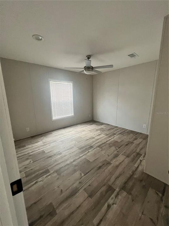 Active With Contract: $275,000 (3 beds, 2 baths, 1369 Square Feet)