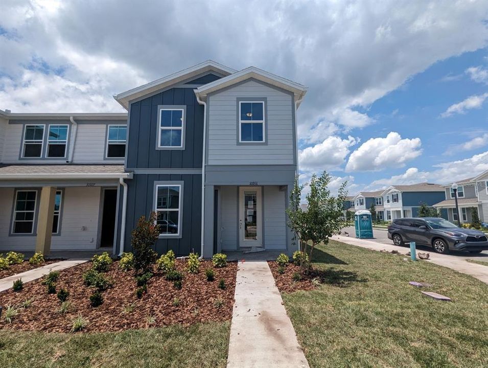 Recently Sold: $403,730 (4 beds, 3 baths, 1861 Square Feet)