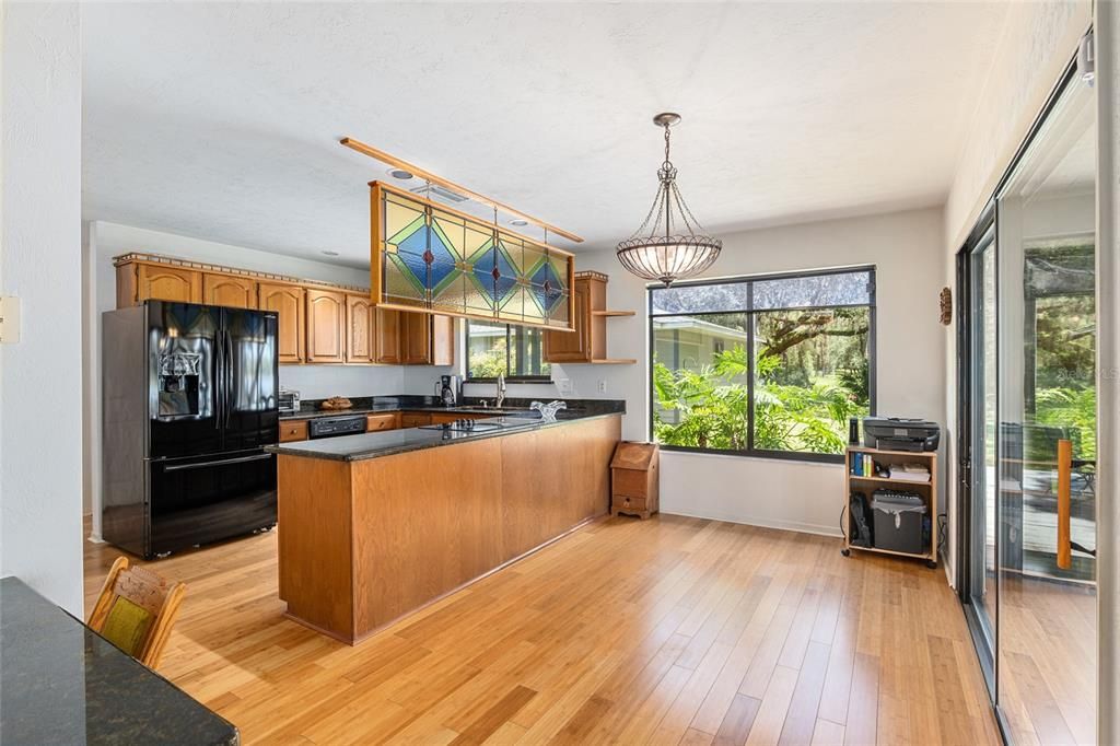 Recently Sold: $575,000 (3 beds, 2 baths, 2216 Square Feet)