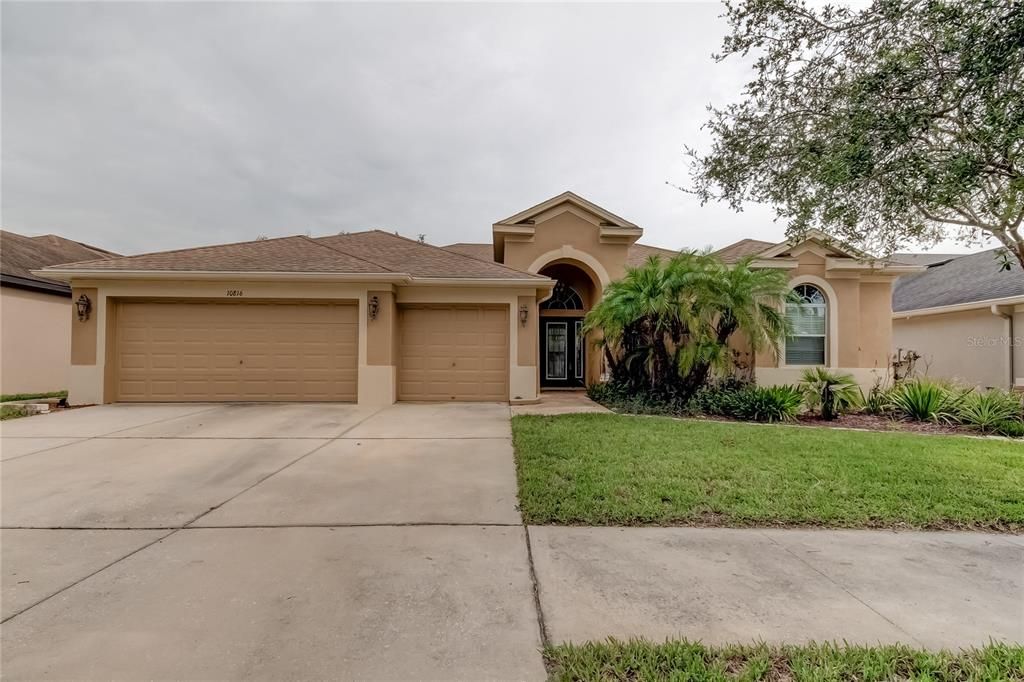 Recently Sold: $559,900 (5 beds, 3 baths, 3241 Square Feet)