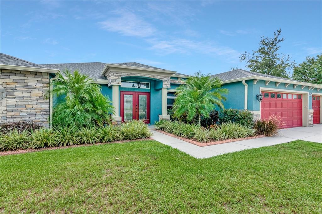 Recently Sold: $649,990 (5 beds, 3 baths, 2467 Square Feet)